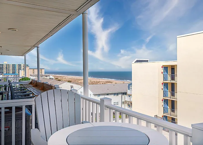 Beachside Bliss- Steps 2 Sand-indoor Pool, Game Rm